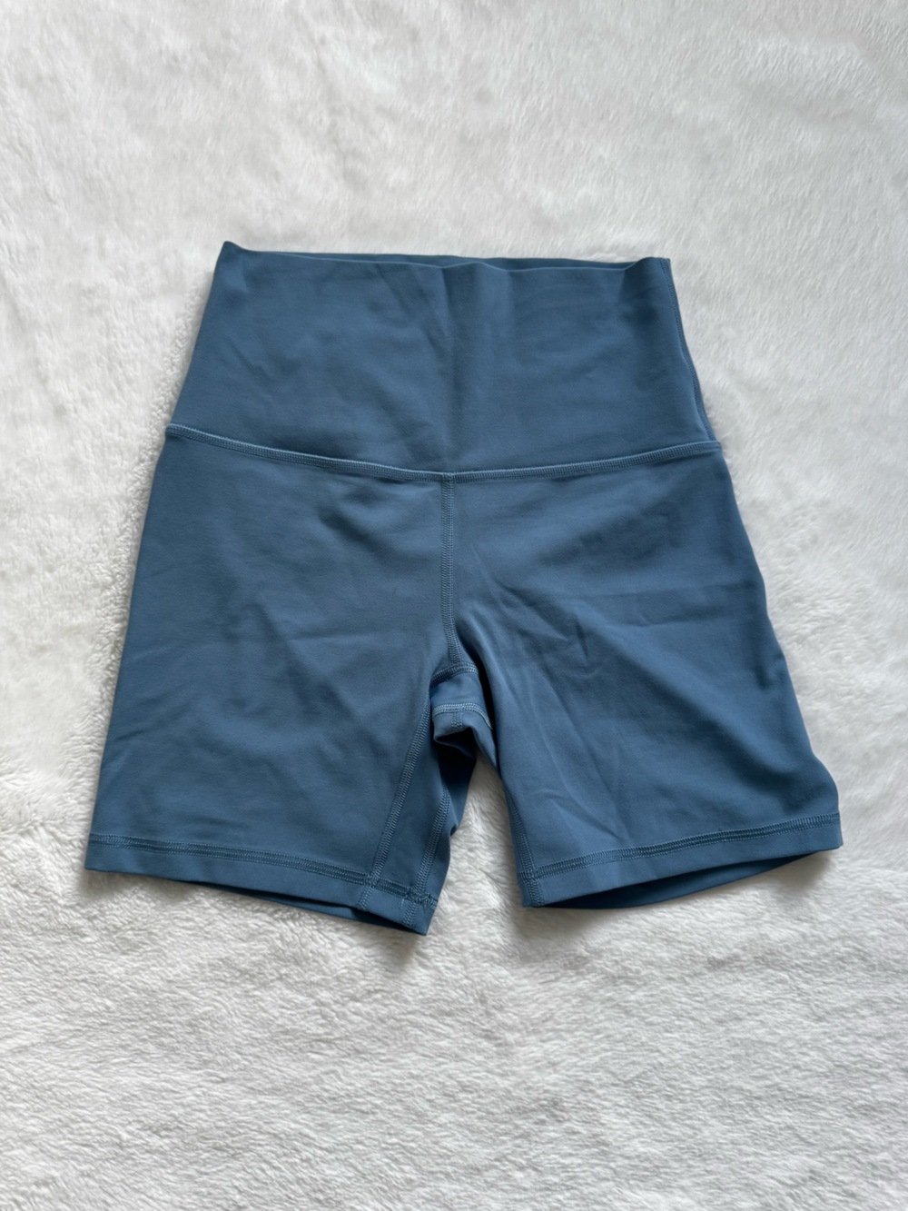 LULULEMON | Align High Rise Short 6” In Washed Denim - Picture 6 of 8